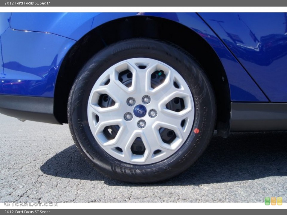 2012 Ford Focus SE Sedan Wheel and Tire Photo #62878581