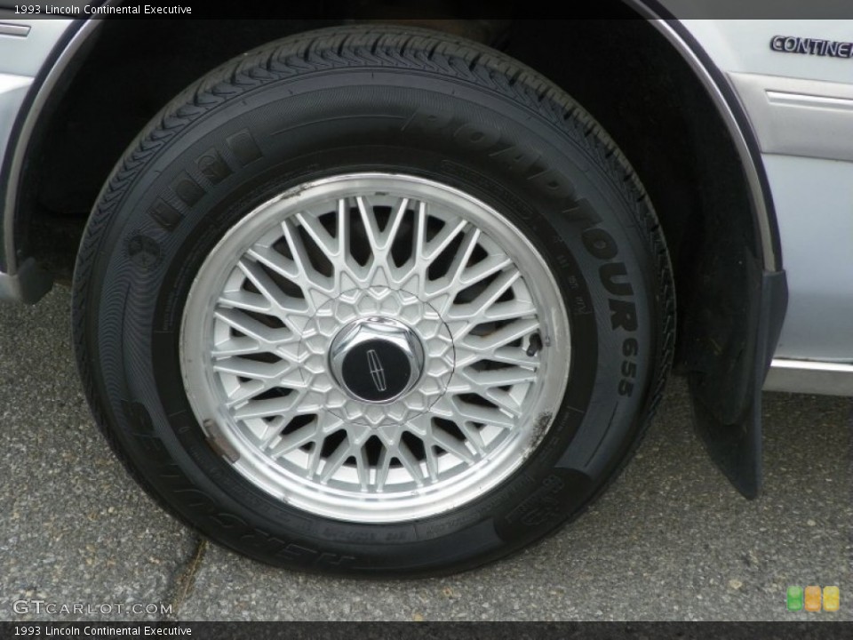 1993 Lincoln Continental Wheels and Tires