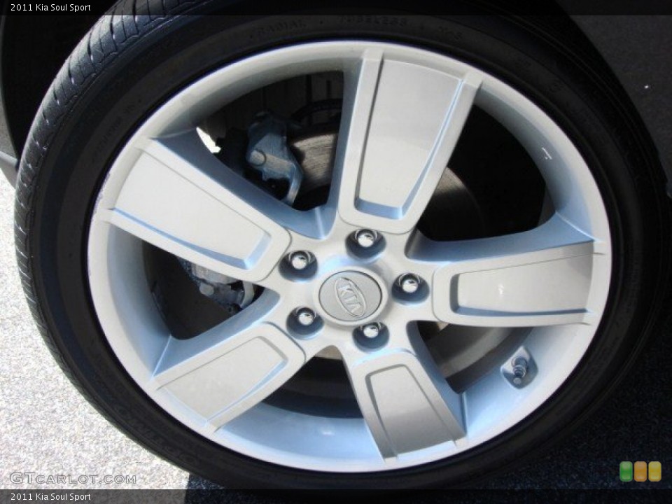2011 Kia Soul Sport Wheel and Tire Photo #63052711