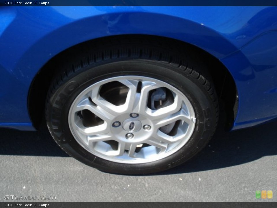 2010 Ford Focus SE Coupe Wheel and Tire Photo #63103432