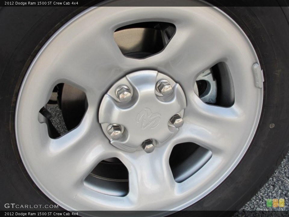 2012 Dodge Ram 1500 ST Crew Cab 4x4 Wheel and Tire Photo #63148318