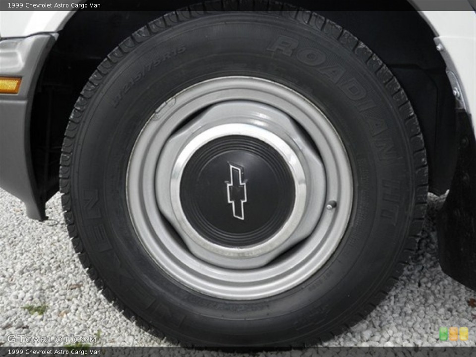 1999 Chevrolet Astro Cargo Van Wheel and Tire Photo #63198196