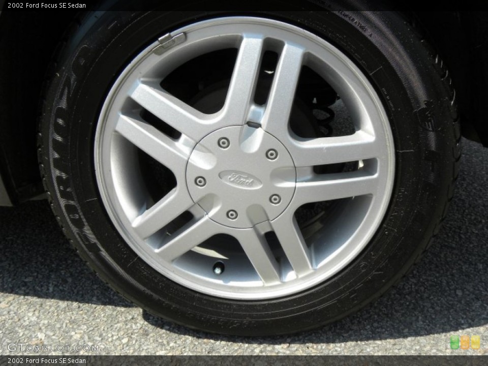 2002 Ford Focus SE Sedan Wheel and Tire Photo #63215193