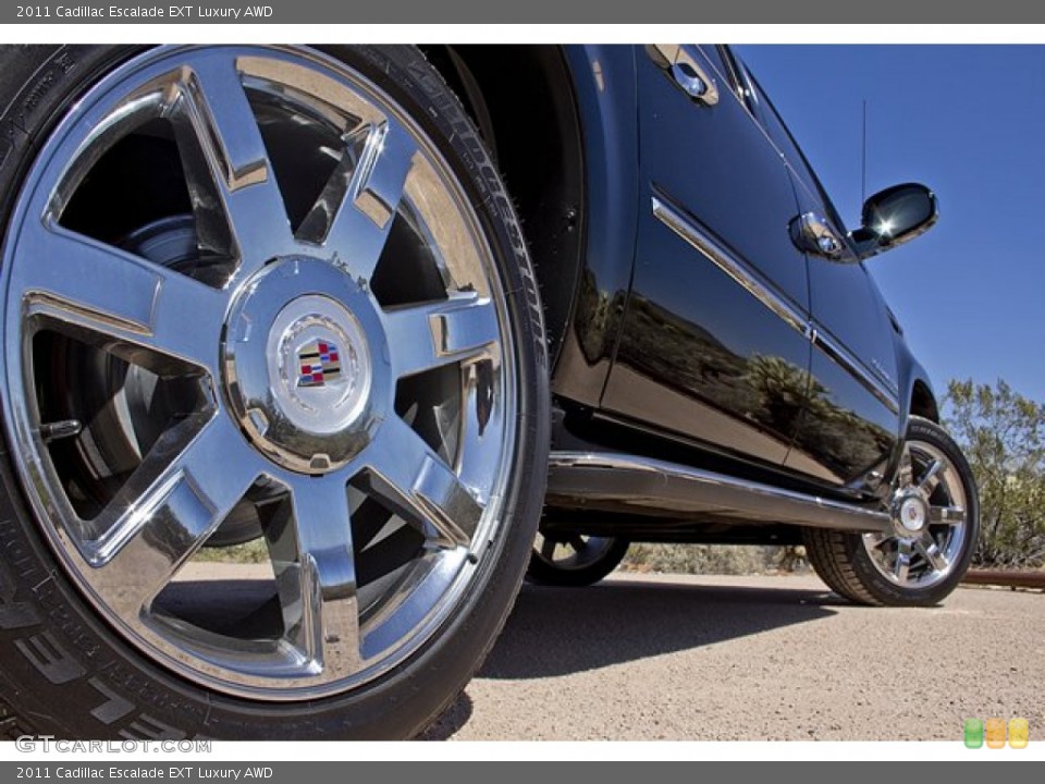 2011 Cadillac Escalade EXT Luxury AWD Wheel and Tire Photo #63258316