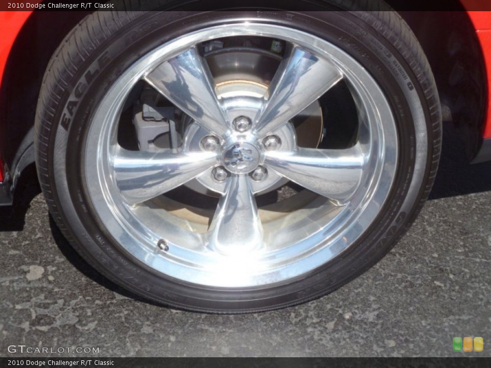 2010 Dodge Challenger R/T Classic Wheel and Tire Photo #63430424
