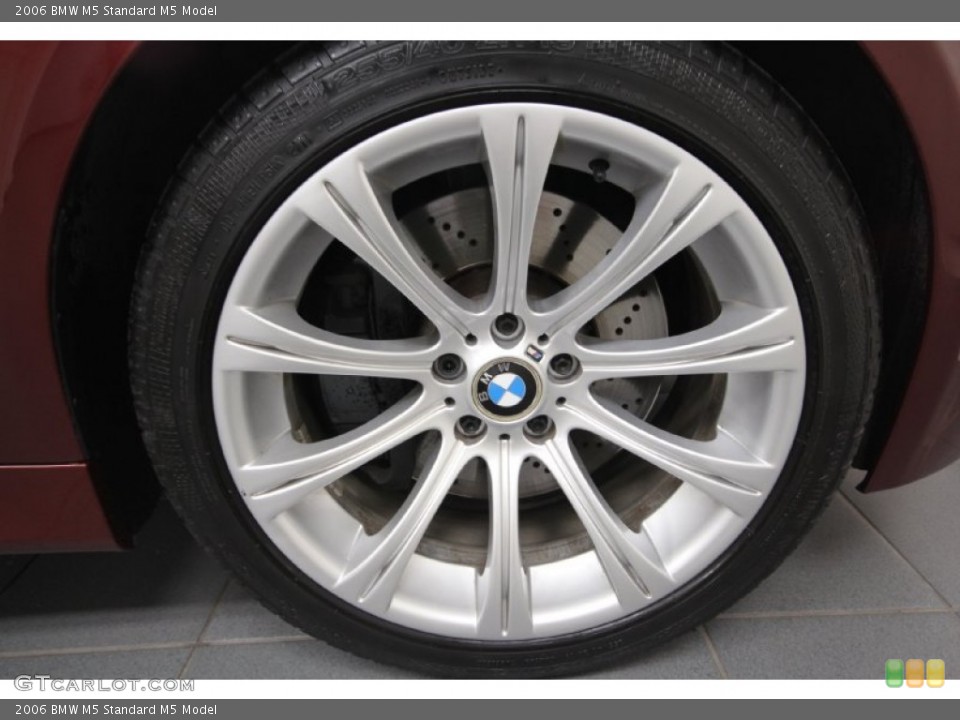 2006 BMW M5  Wheel and Tire Photo #63611185