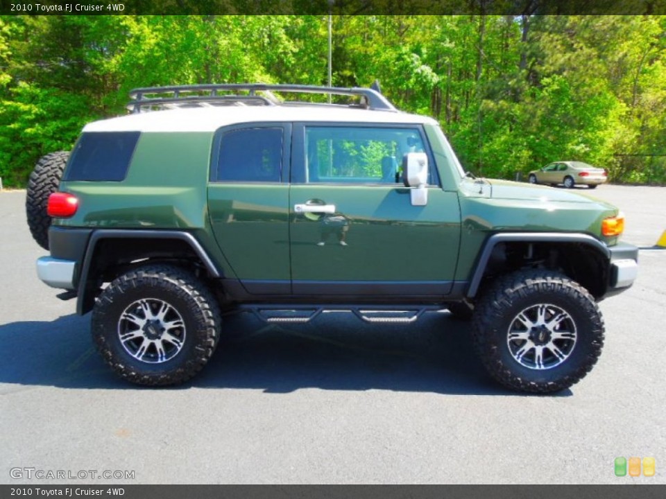 2010 Toyota FJ Cruiser Custom Wheel and Tire Photo #63664652