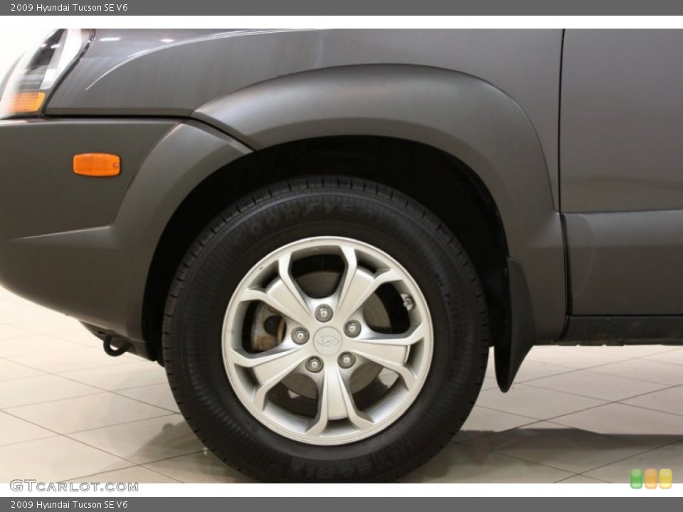 2009 Hyundai Tucson SE V6 Wheel and Tire Photo #63667543
