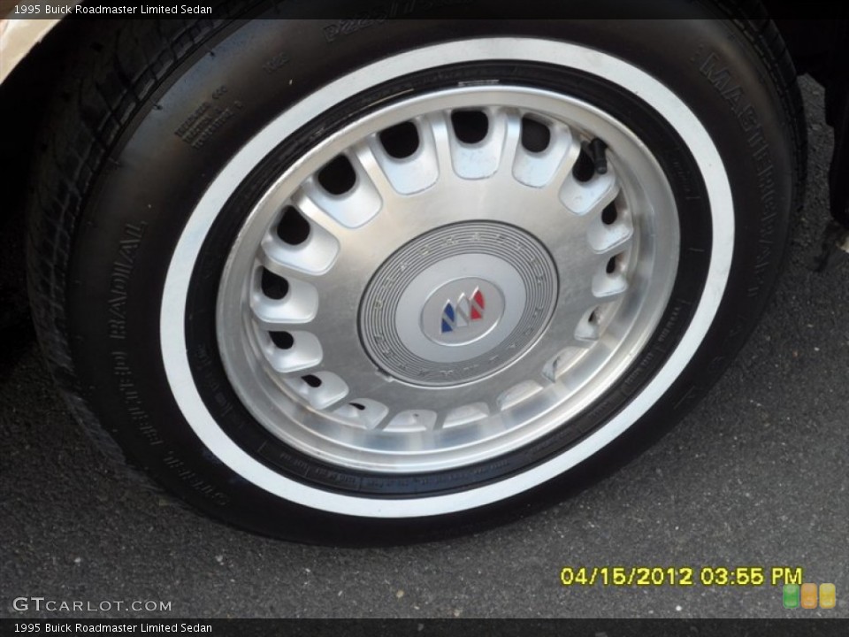 1995 Buick Roadmaster Limited Sedan Wheel and Tire Photo #63877332