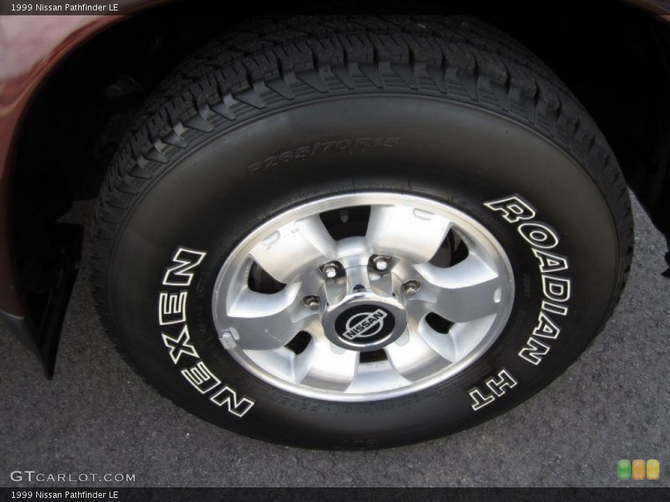 1999 Nissan Pathfinder Wheels and Tires