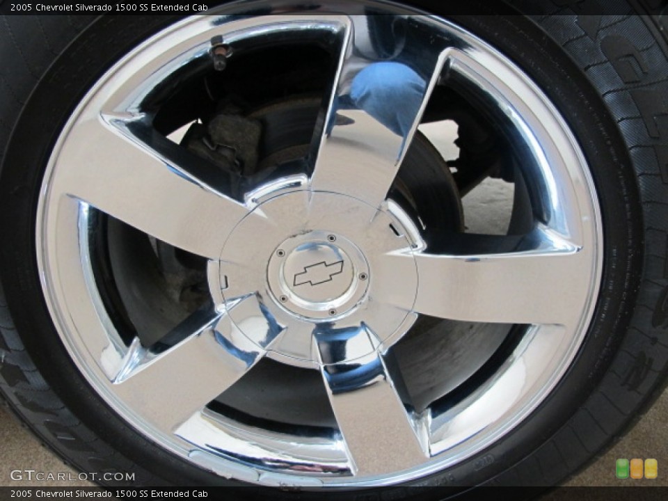 2005 Chevrolet Silverado 1500 SS Extended Cab Wheel and Tire Photo #64170274