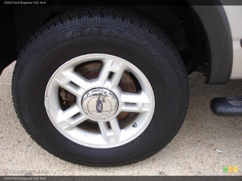 2004 Ford Explorer XLS 4x4 Wheel and Tire Photo #64240638