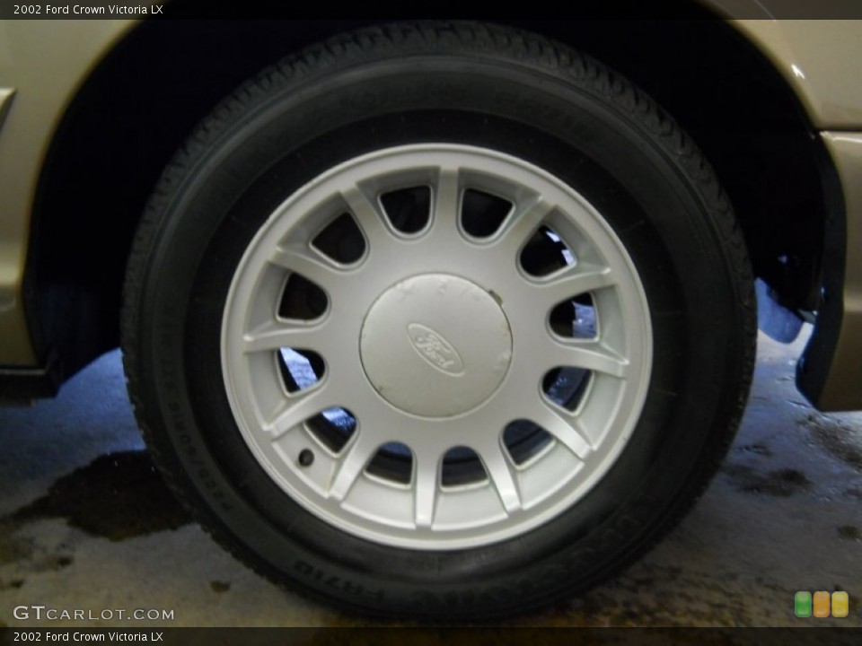 2002 Ford Crown Victoria LX Wheel and Tire Photo #64265225