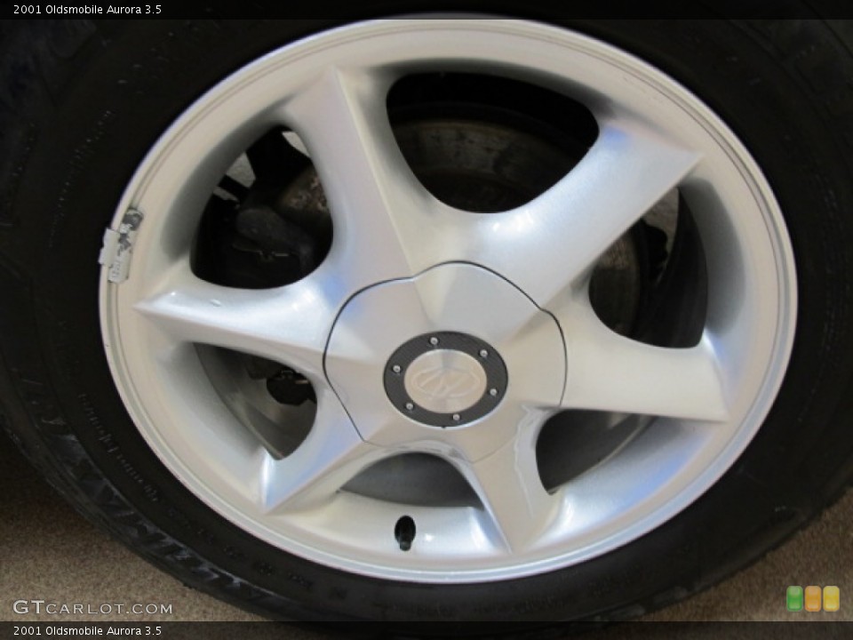 2001 Oldsmobile Aurora 3.5 Wheel and Tire Photo #64265390