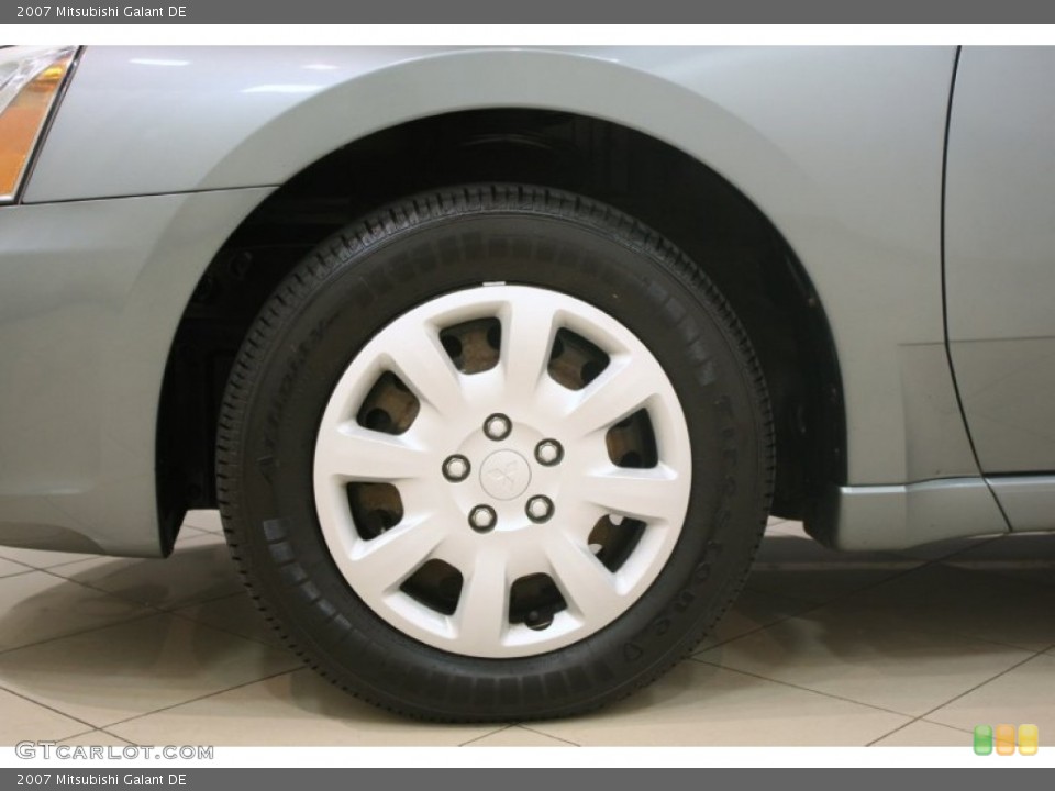 2007 Mitsubishi Galant DE Wheel and Tire Photo #64282953