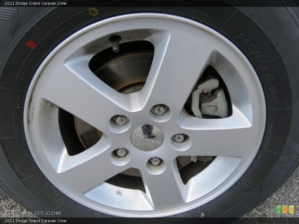 2011 Dodge Grand Caravan Crew Wheel and Tire Photo #64285976