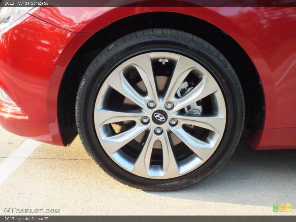 2013 Hyundai Sonata SE Wheel and Tire Photo #64408763