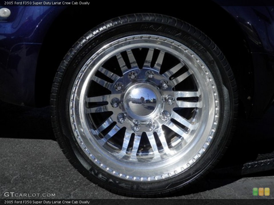 2005 Ford F350 Super Duty Custom Wheel and Tire Photo #64508440