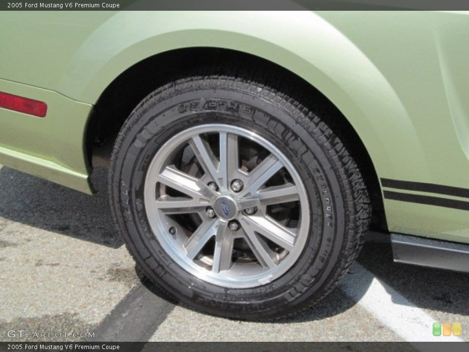 2005 Ford Mustang V6 Premium Coupe Wheel and Tire Photo #64584556