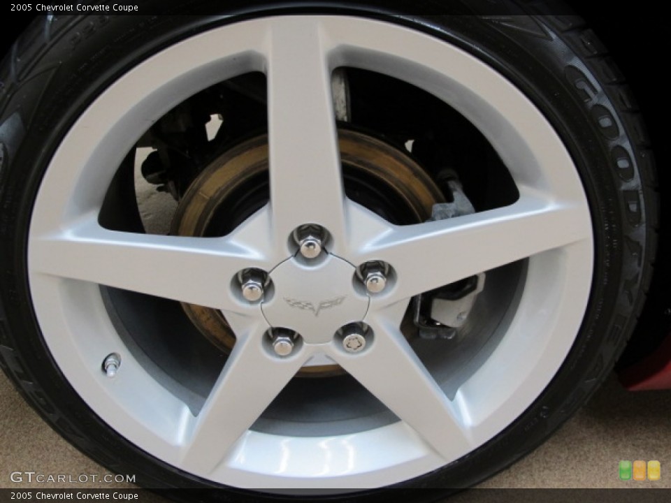 2005 Chevrolet Corvette Coupe Wheel and Tire Photo #64650823