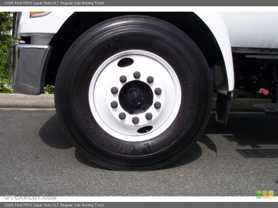 2006 Ford F650 Super Duty XLT Regular Cab Moving Truck Wheel and Tire Photo #64830088