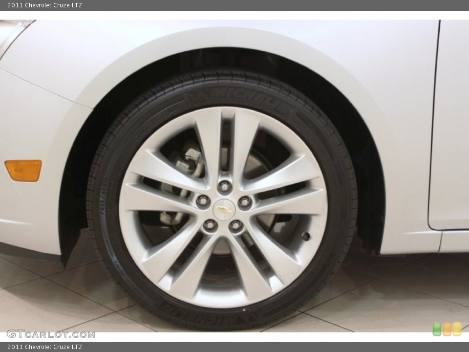 2011 Chevrolet Cruze LTZ Wheel and Tire Photo #64938352