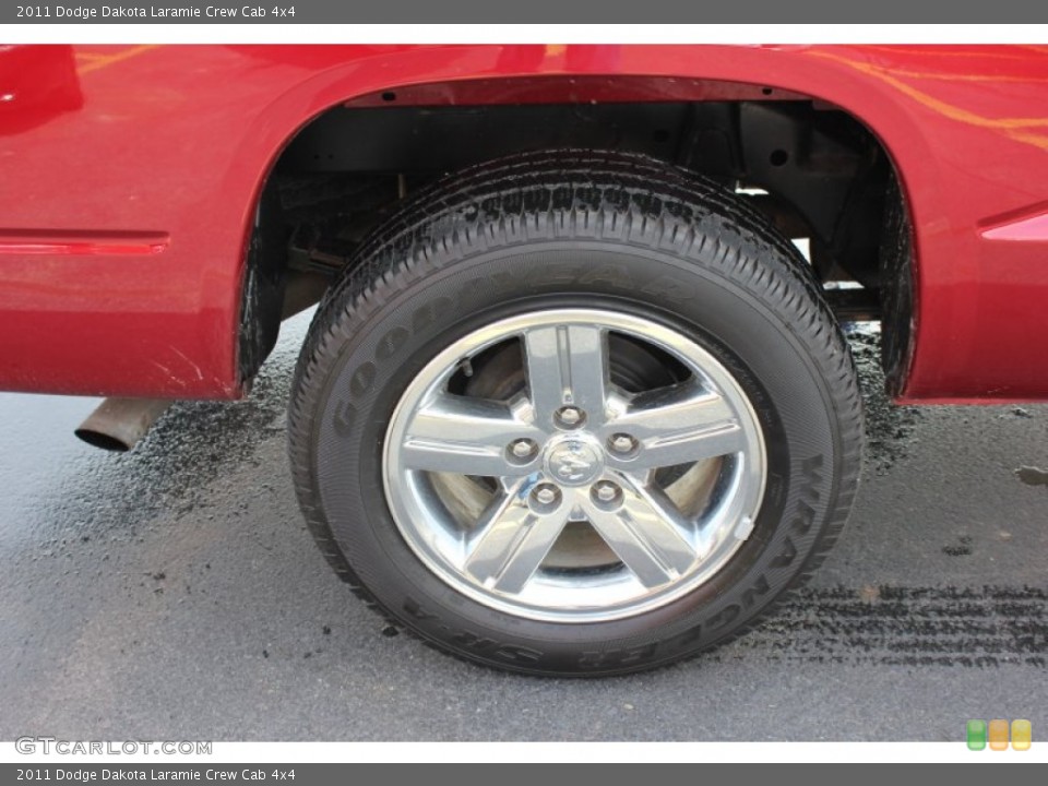 2011 Dodge Dakota Laramie Crew Cab 4x4 Wheel and Tire Photo #64990477