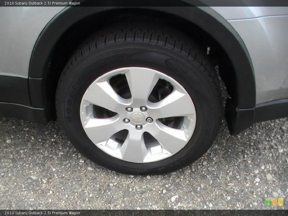 2010 Subaru Outback 2.5i Premium Wagon Wheel and Tire Photo #65010663