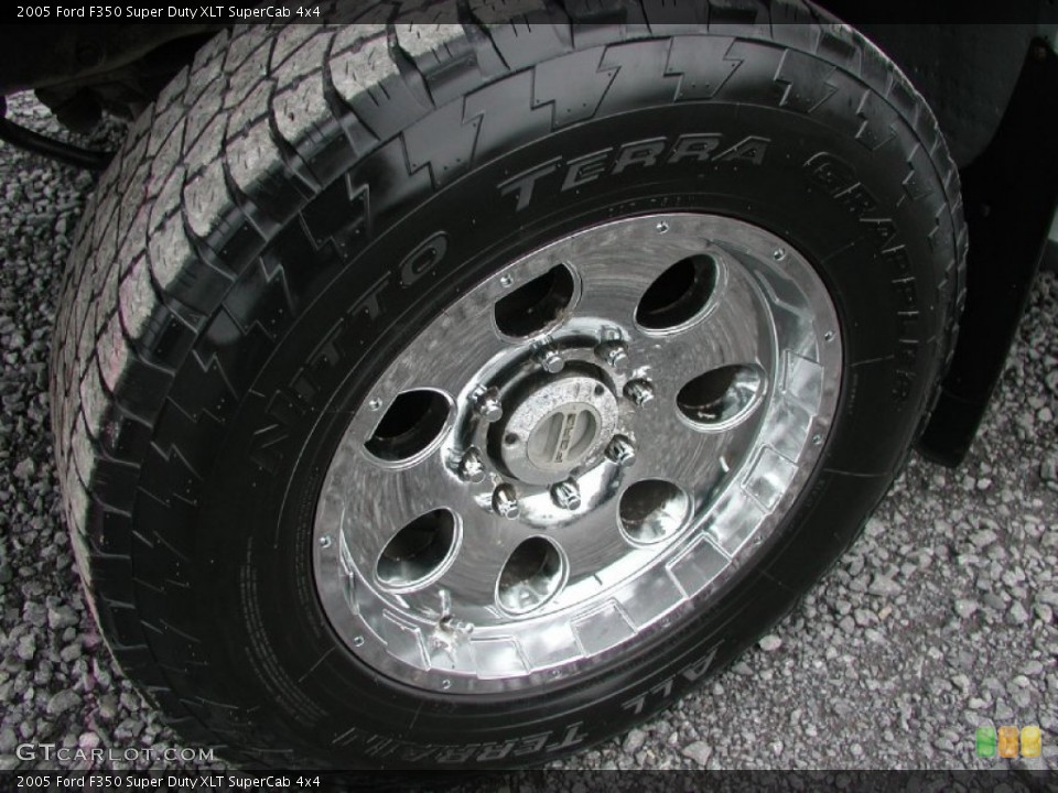 2005 Ford F350 Super Duty Custom Wheel and Tire Photo #65010777