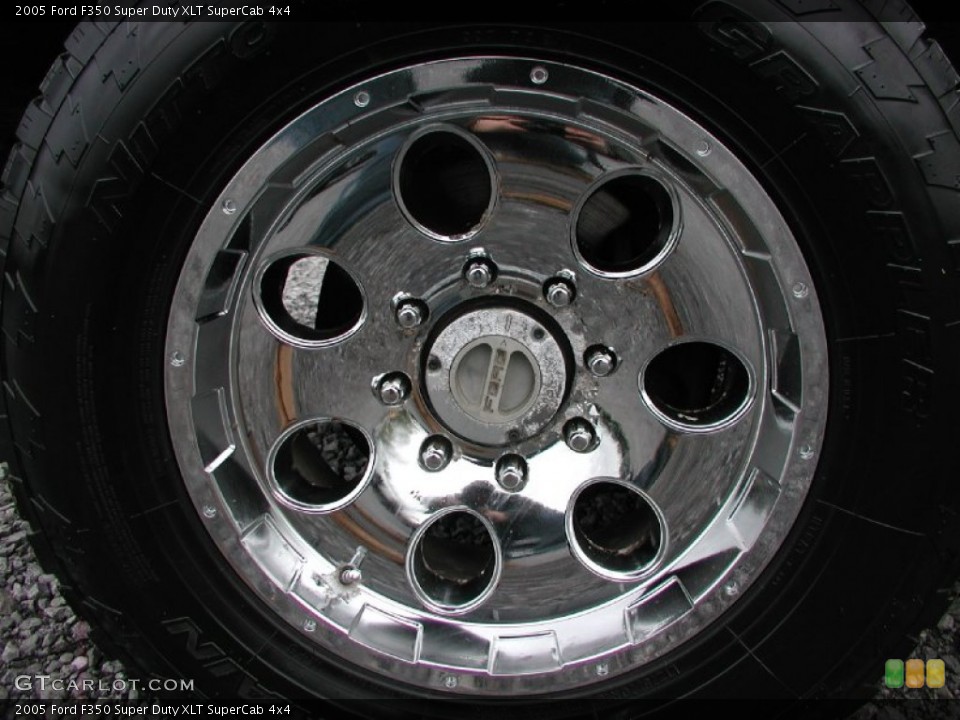 2005 Ford F350 Super Duty Custom Wheel and Tire Photo #65010786