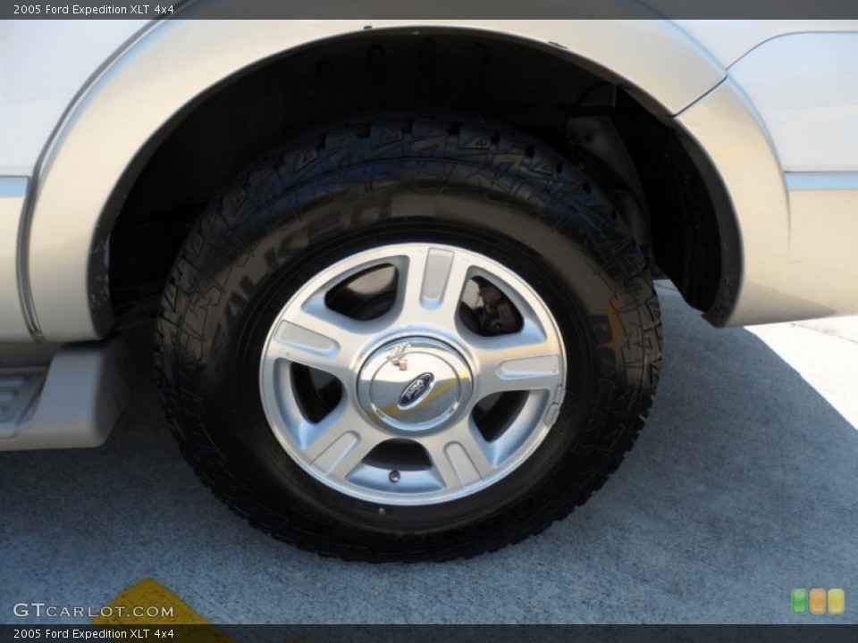 2005 Ford Expedition XLT 4x4 Wheel and Tire Photo #65170929