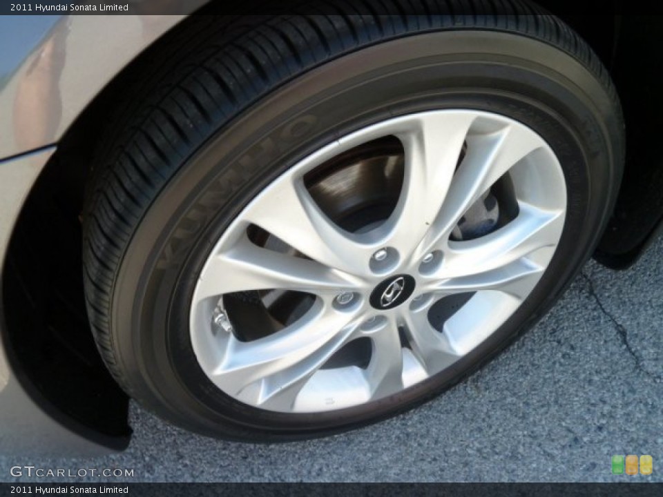 2011 Hyundai Sonata Limited Wheel and Tire Photo #65407212