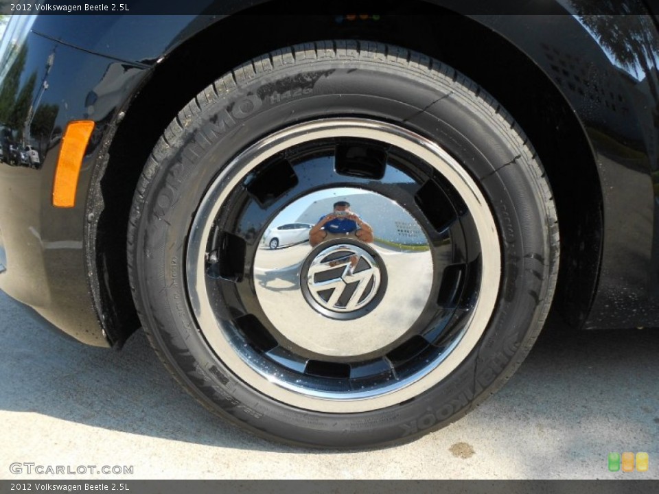 2012 Volkswagen Beetle 2.5L Wheel and Tire Photo #65509112