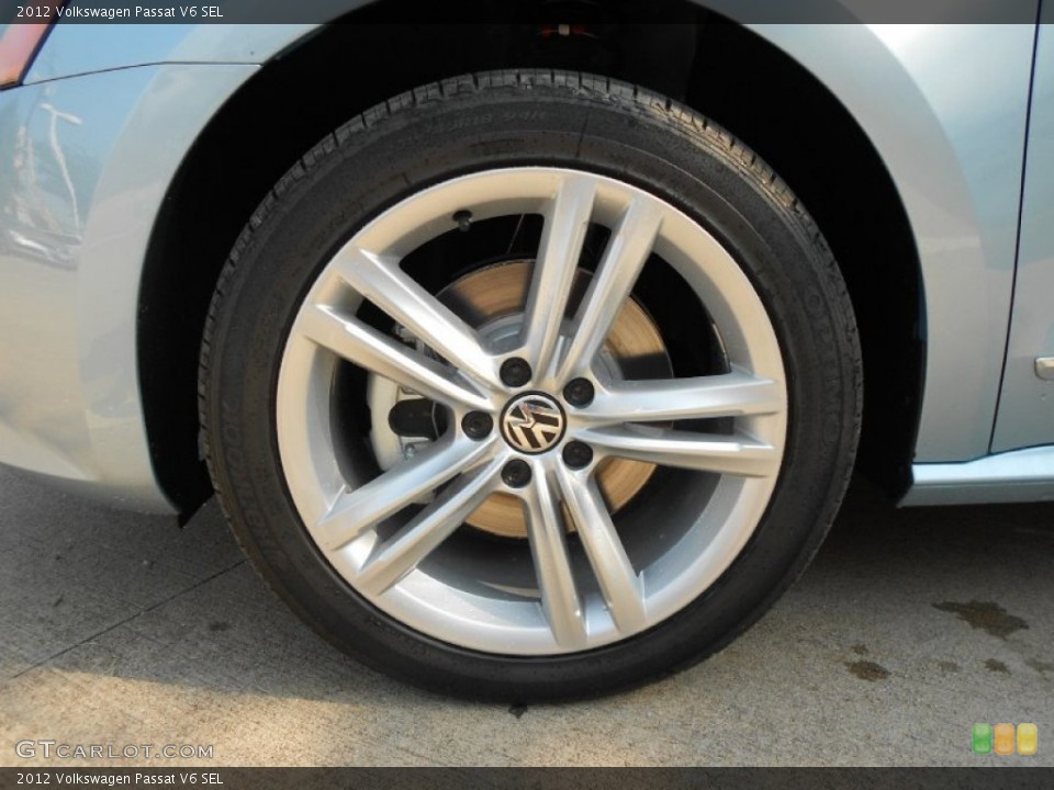 2012 Volkswagen Passat V6 SEL Wheel and Tire Photo #65510096