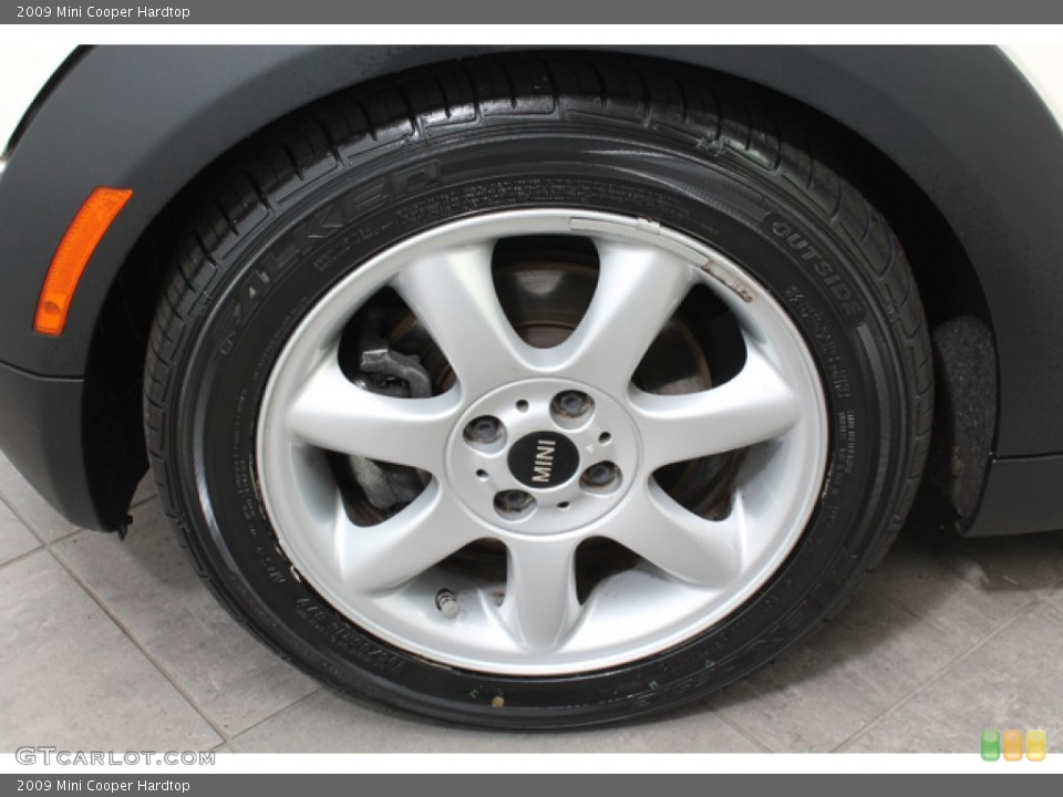 2009 Mini Cooper Hardtop Wheel and Tire Photo #65513537