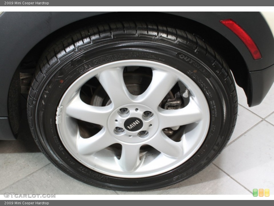 2009 Mini Cooper Hardtop Wheel and Tire Photo #65513546
