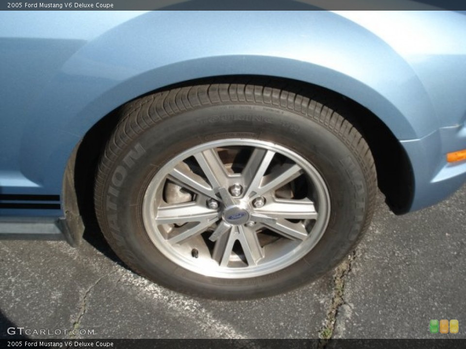 2005 Ford Mustang V6 Deluxe Coupe Wheel and Tire Photo #65623356