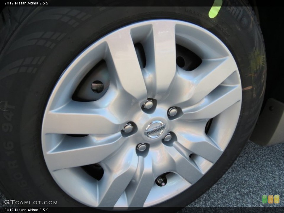 2012 Nissan Altima 2.5 S Wheel and Tire Photo #65712302