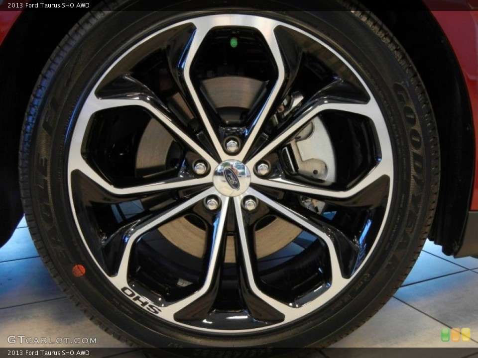 2013 Ford Taurus SHO AWD Wheel and Tire Photo #65743018