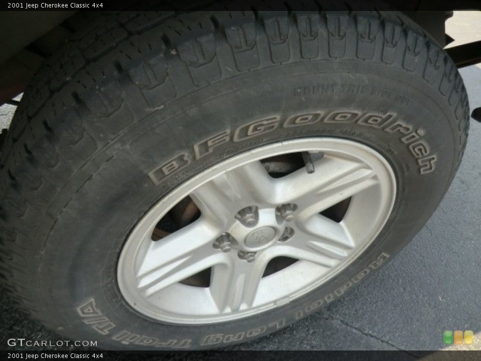 2001 Jeep Cherokee Classic 4x4 Wheel and Tire Photo #65760199
