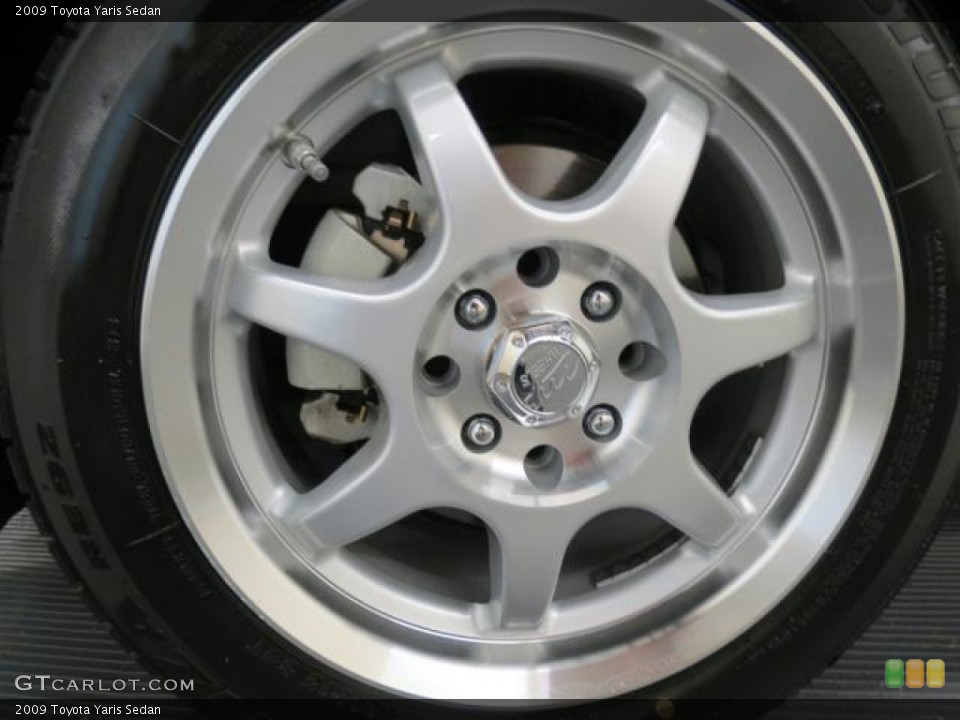 2009 Toyota Yaris Custom Wheel and Tire Photo #65794481