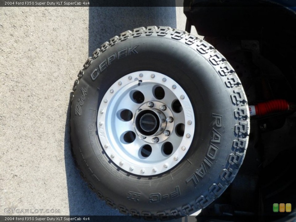 2004 Ford F350 Super Duty Custom Wheel and Tire Photo #65864366