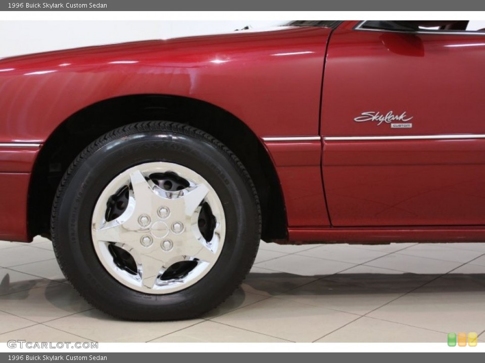 1996 Buick Skylark Custom Sedan Wheel and Tire Photo #65921513