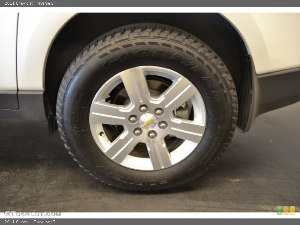 2011 Chevrolet Traverse LT Wheel and Tire Photo #65950688