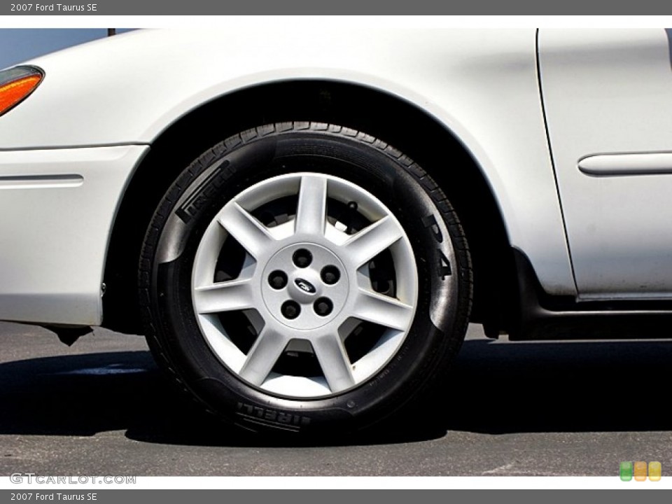 2007 Ford Taurus SE Wheel and Tire Photo #66134753
