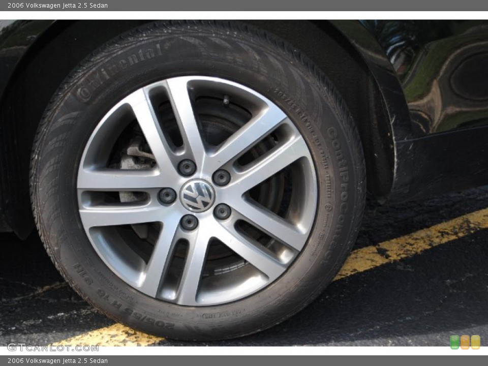 2006 Volkswagen Jetta 2.5 Sedan Wheel and Tire Photo #66144899