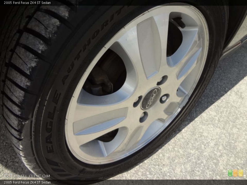 2005 Ford Focus ZX4 ST Sedan Wheel and Tire Photo #66179303