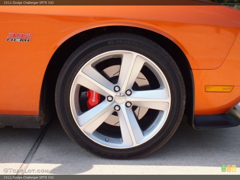 2011 Dodge Challenger SRT8 392 Wheel and Tire Photo #66217942