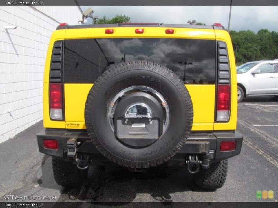 2006 Hummer H2 SUV Wheel and Tire Photo #66250082