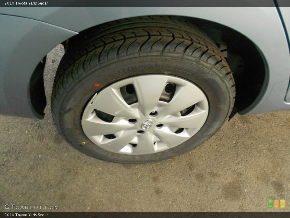 2010 Toyota Yaris Sedan Wheel and Tire Photo #66298418
